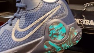 Nike KD Trey 5 IX 'Obsidian Clear Emerald' - Nike Outlet!