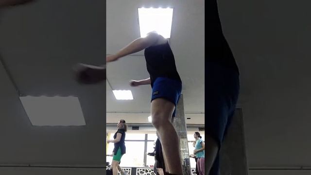 Step Touch. Аэробика. Удары коленями. Фитнес. Кардио. Сжигание жира. Кардиотренинг. Захлест голени.