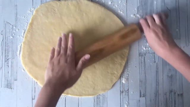 КАК ПРИГОТОВИТЬ РОГАЛИКИ С ТВОРОГОМ В ДУХОВКЕ? Быстрая сладкая творожная выпечка