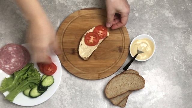 КАК ПРИГОТОВИТЬ БУТЕРБРОДЫ С ВЕТЧИНОЙ? Сэндвич с помидорами, огурцами и зеленью на завтрак