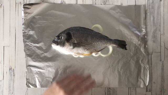 Как запечь рыбу дорадо в духовке?  Вкусно! Рыба Дорадо в фольге запеченная в духовке с лимоном