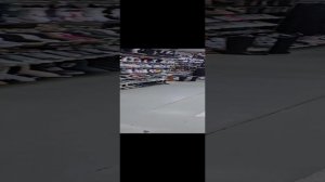 ТЦ "Дубровка" метро Дубровка, город Москва. Чем занимаются наемные продавцы, когда мало клиентов ?