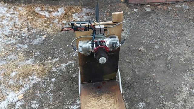 Electric starter for DLE120CC. Battery LiPo 3S