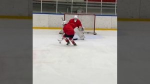 На тренировке Спартака СПб 2013-2014 
#ДХЛ #СПБ #хоккей #Иван15 #гол #шайба #динамо #ДинамоПитер