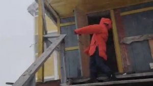 Село Усть-Янск Усть-Янского района Республики Саха (Якутия), 11 апреля 2024 года. Пурга