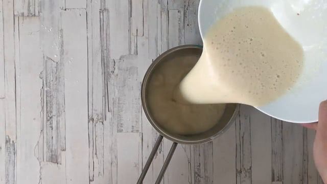 Ванильный торт с лимонным курдом и лимонным суфле