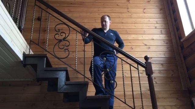 Видео после монтажа. Лестница на двойном ломанном косоуре. смотреть онлайн