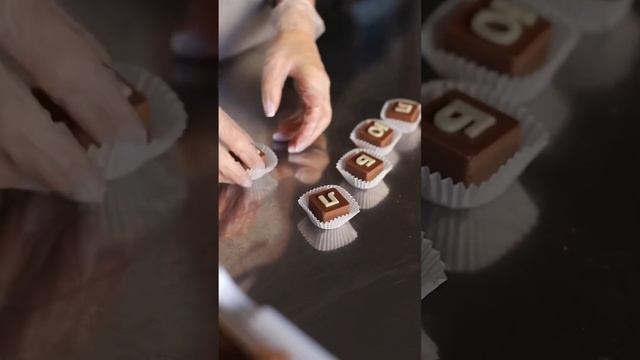 Вкусный процесс изготовления клубники в шоколаде  #клубника #клубникавшоколаде #шоколад