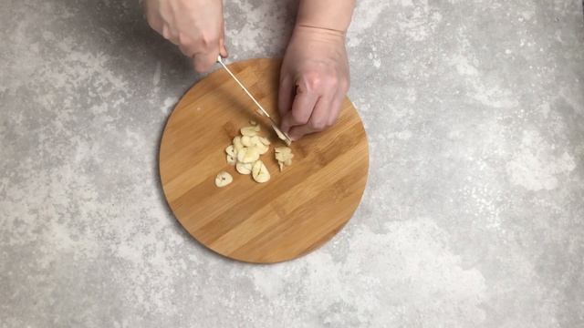 Огурцы малосольные в пакете с чесноком и укропом  Как приготовить МАЛОСОЛЬНЫЕ ОГУРЦЫ в ПАКЕТЕ