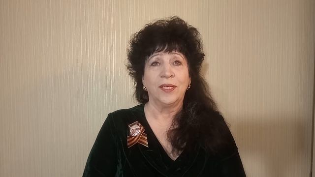 Стихотврение Встреча в прифронтовом лесу Читает автор Лидия Ежова смотреть онлайн