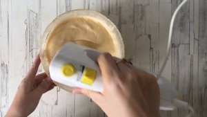 Бисквит на кипятке  Как приготовить пышный, высокий ванильный бисквит без молока и какао