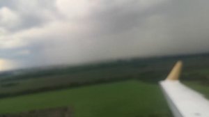 Взлет из а/п Тамбов (TBW). Улетаем от грозы и ливня. а/к Rusline, CRJ-100
