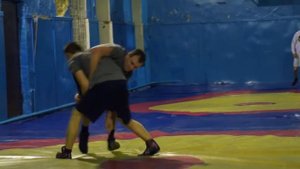 Вольная борьба. Контр приём от прохода в ноги - разновидность обратного.
