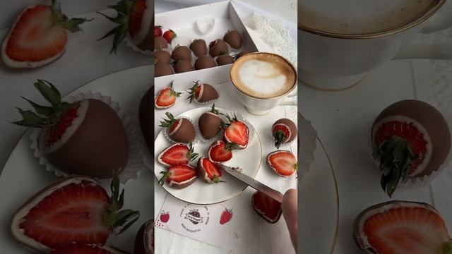 Самое аппетитное видео  #клубникавшоколаде #strawberry #chocolate #клубника #завтрак #dessert