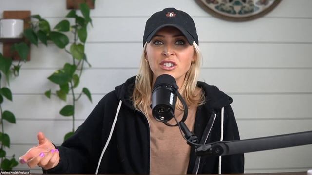 Ageless Beauty: A Holistic Approach to Your Skincare Regimen with Nadine Artemis смотреть онлайн