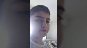 смешиваем краски и получается серы цвет