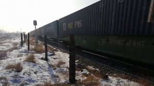 Грузовой поезд Тепловоз тэ33а-0221