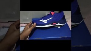 Unboxing sepatu mizuno momentum low bola voli  #mizuno #momentum #voli