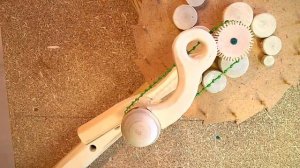 Kinetic Art Kinetic Sculpture / Простая деревянная кинетическая скульптура