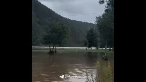 Посиделки с кальяном и купающиеся коровы атмосфера в затопленном башкирском селе Миндигулово