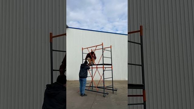 Сборка вышки-туры TeaM 0.7x1.6 за 20 секунд