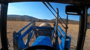 Возим солому и прочее.