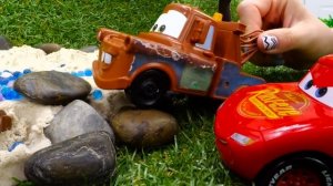 Тачки Молния Маквин — Lightning McQueen Cars Race — Машинки Молния Маккуин и Мэтр добывают воду