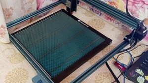 Sculpfun Рабочий стол сотовый 400х400х22мм