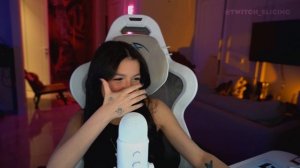 АМИНА Tenderlybae ВПЕРВЫЕ СНЯЛА МАСКУ НА СТРИМЕ