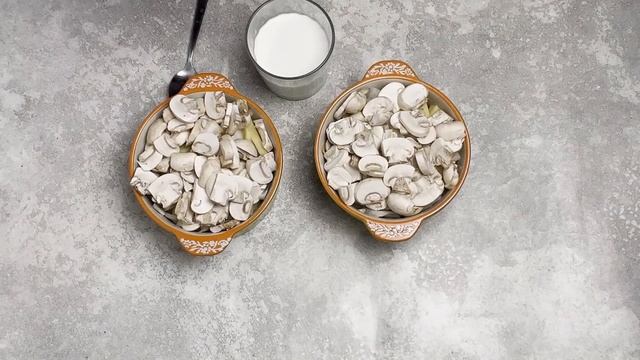 КАК ПРИГОТОВИТЬ КАРТОШКУ В ГОРШОЧКАХ С ГРИБАМИ И СЫРОМ? Вегетарианское жаркое без мяса в духовке смотреть онлайн