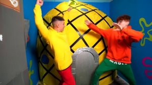 ЗАСТРЯЛИ В МИРЕ ГУБКИ БОБА НА 24 ЧАСА ! ЧЕЛЛЕНДЖ