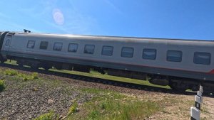 Пассажирский поезд #6