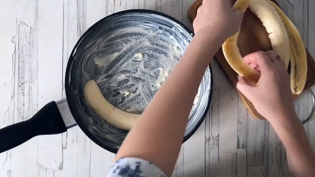 КАК ПРИГОТОВИТЬ ПИРОГ С БАНАНАМИ НА СКОВОРОДЕ? Банановый пирог на сковороде, вкусно и просто.