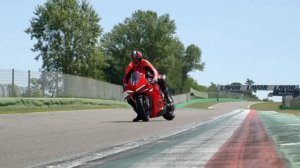 2025 ALL NEW DUCATI PANIGALE V4 & V4 S FIRST IMPRESSION