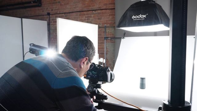 Фотошкола Godox с Игорем Сахаровым. Предметная съемка на белом фоне для каталогов.