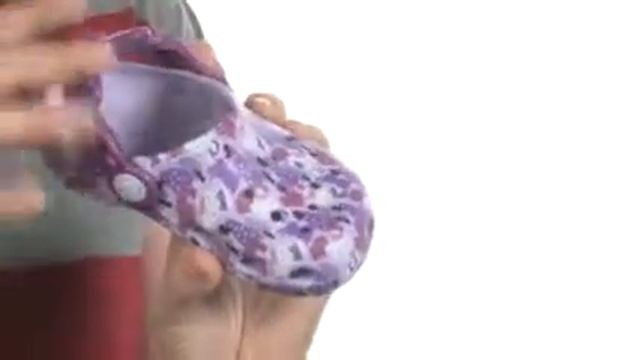 Crocs Kids - Classic Hello Kitty™ in the Forest SKU#:7997318 смотреть онлайн