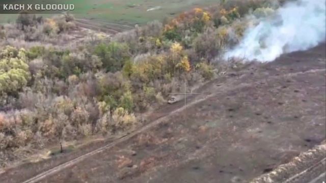 БМП M2 Bradley всу выдерживает два попадания из ПТРК и близкий прилёт миномёта во время эвакуации