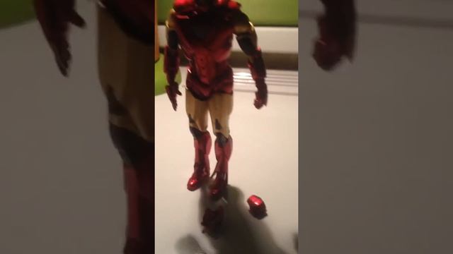 Обзор фигурки „Железный человек" смотреть онлайн