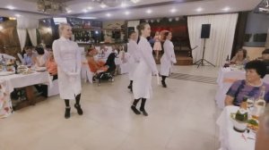 Ресторан "Гусарский" - Танец официантов