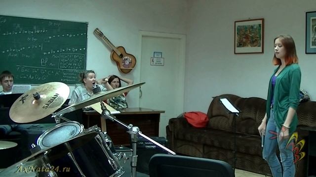 Урок вокала.Элементы мелизматики-форшлаг,приёмы исполнения.A Tisket, А Tasket ч.7-я(1)