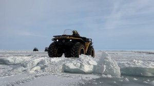 Квадроциклы на зимнем Байкале