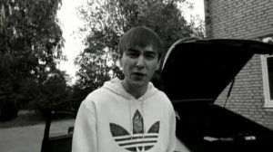 Delegat - парень просто читает рэп на улице в Лакинске.mp4