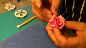 5 petal rose tutorial Oct 12 001