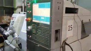 TM Robot обслуживает сразу два станка ЧПУ