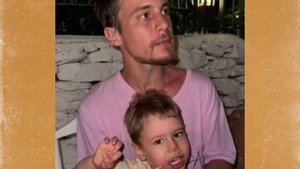 Сын Дианы Пожарской и Ивана Янковского покорил публику