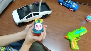 Подарки от папы и тёти.