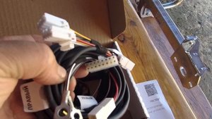 Пришел фаркоп плюс оригинал проводка на Весту
