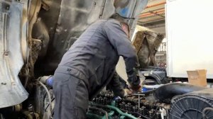 Volvo FM замена стаканов форсунки газы продолжение!