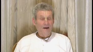 13 Е.М.  Шьямасундара Прабху