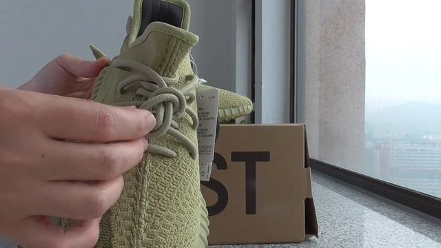 PK God Yeezy Boost 350 V2 Sulfur From Beyourshop.ru